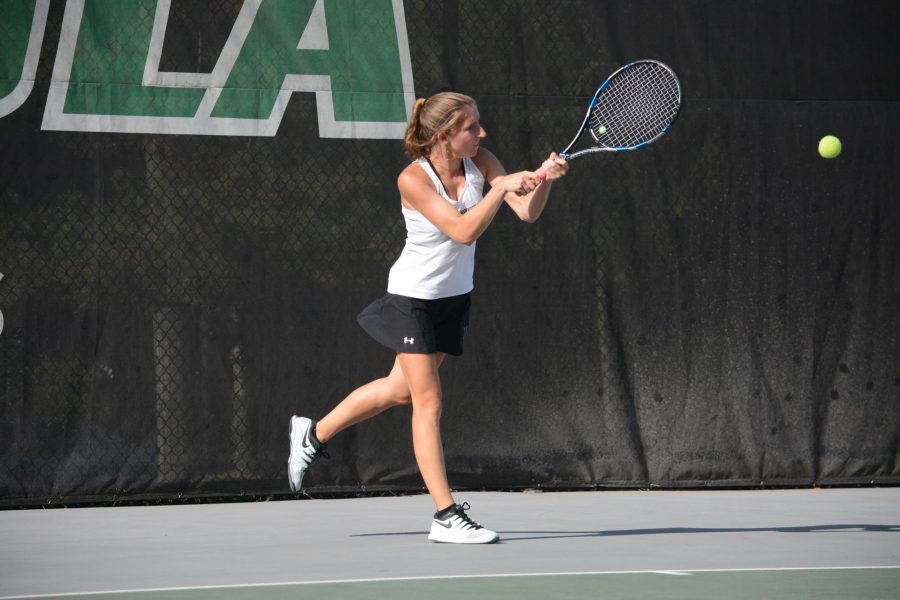 Women’s Tennis Wraps Up the Fall Season with Loyola Greyhounds Tennis Classic