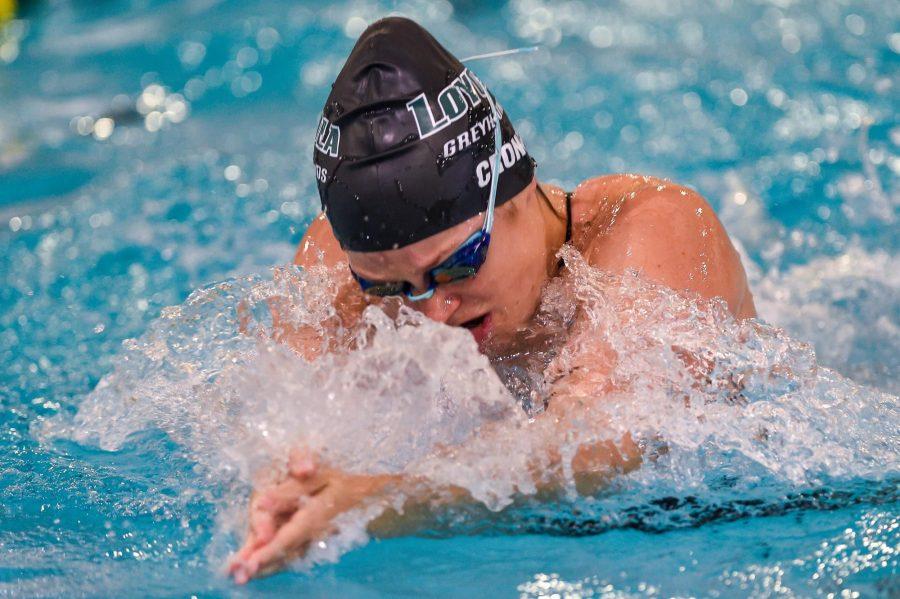 Swimming and diving teams set three pool records, win every race against Colgate