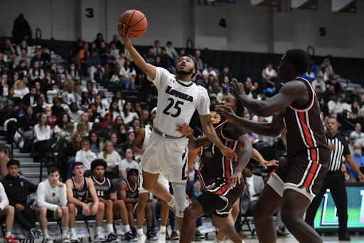 Kenny Jones Joins the 1,000-Point Club