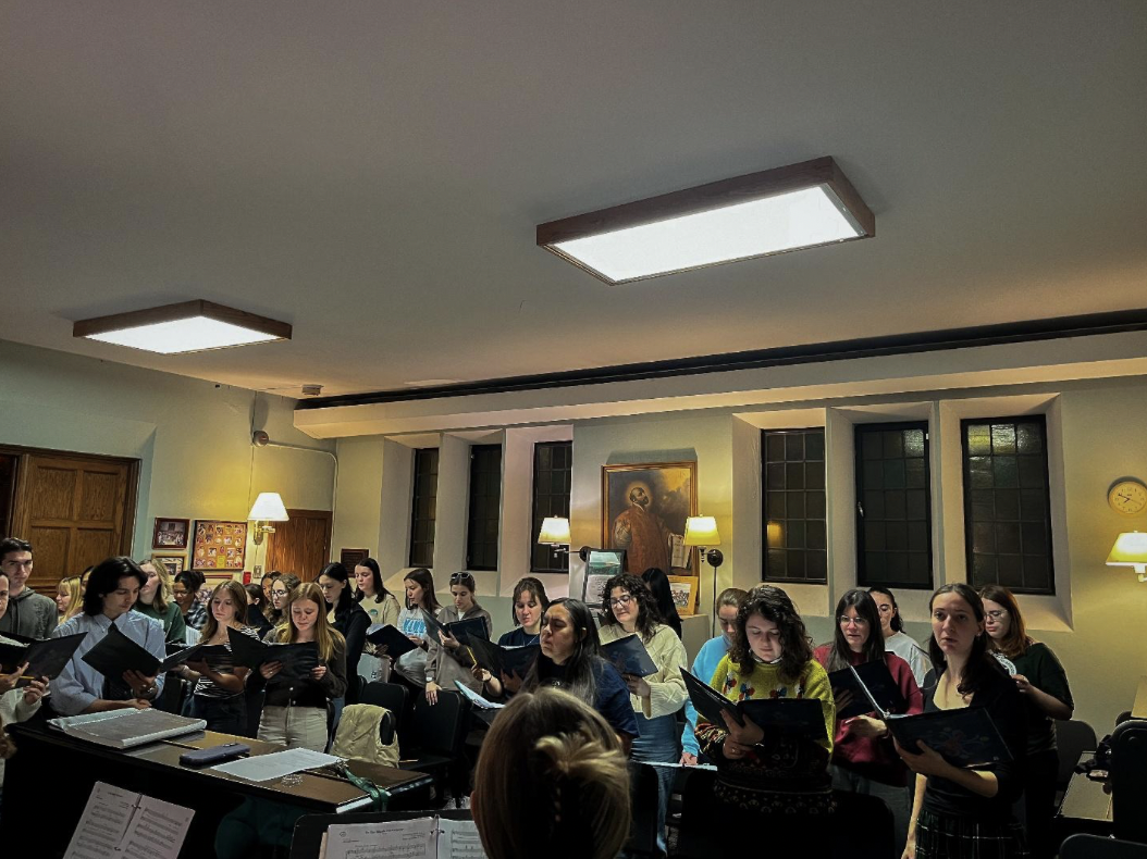 Behind the Music: Chapel Choir Brings Lessons and Carols to Life!