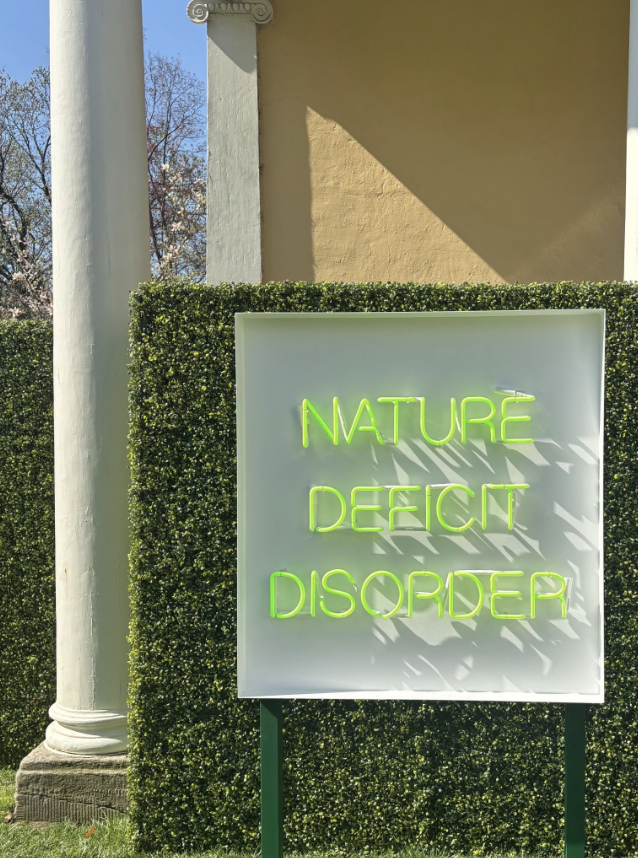 Exploring an Un-digitalized Immersion Room